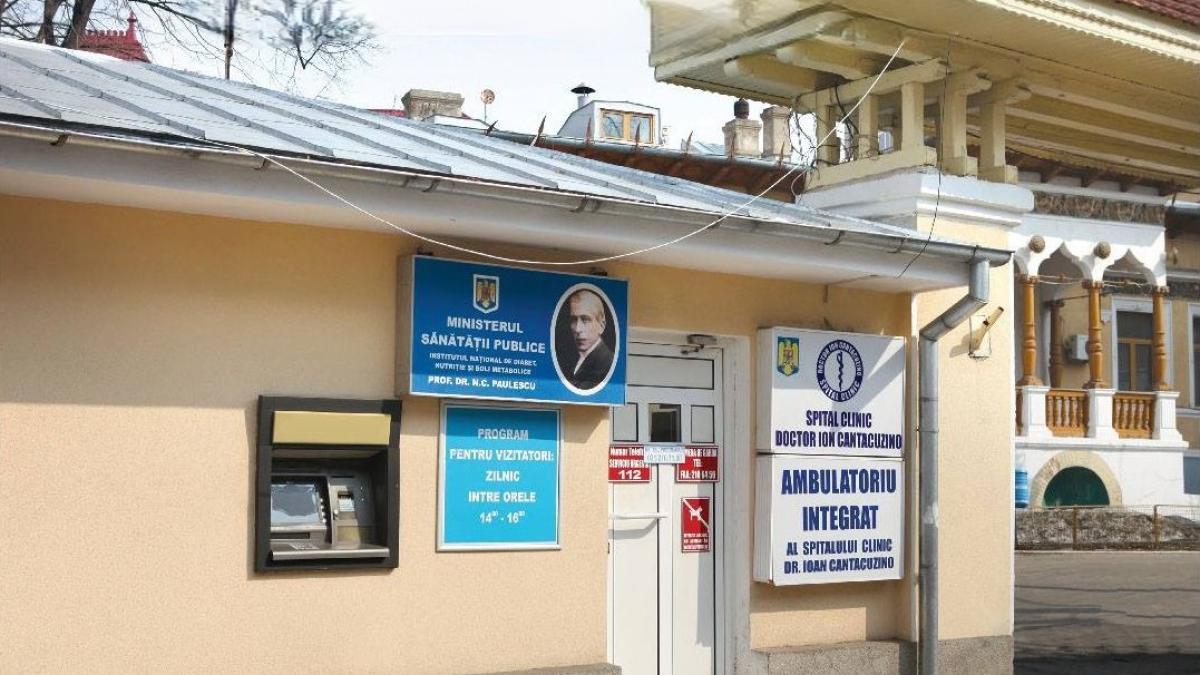 Incendiu lângă Spitalul Cantacuzino. Intervin opt autospeciale de stingere