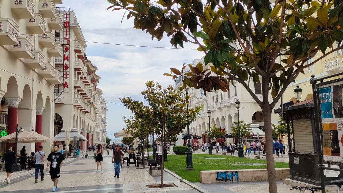 salonic grecia roxana neagu