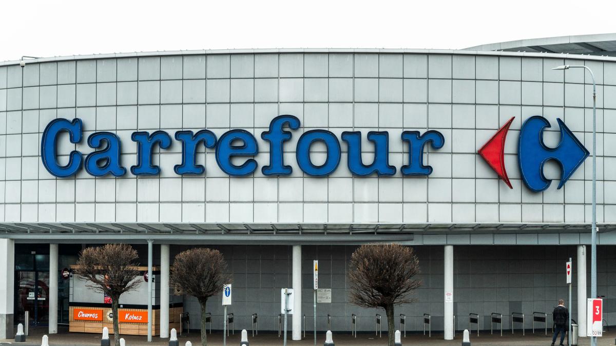 plecarea carrefour din romania