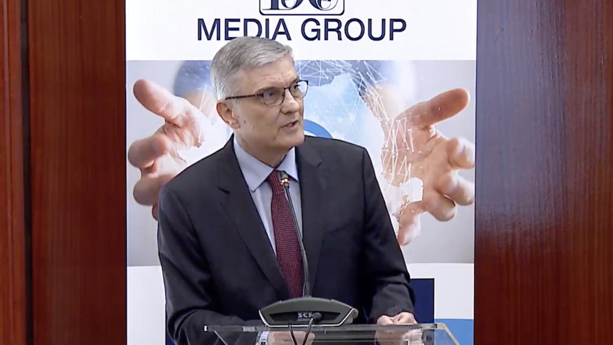 daniel-daianu_42664400