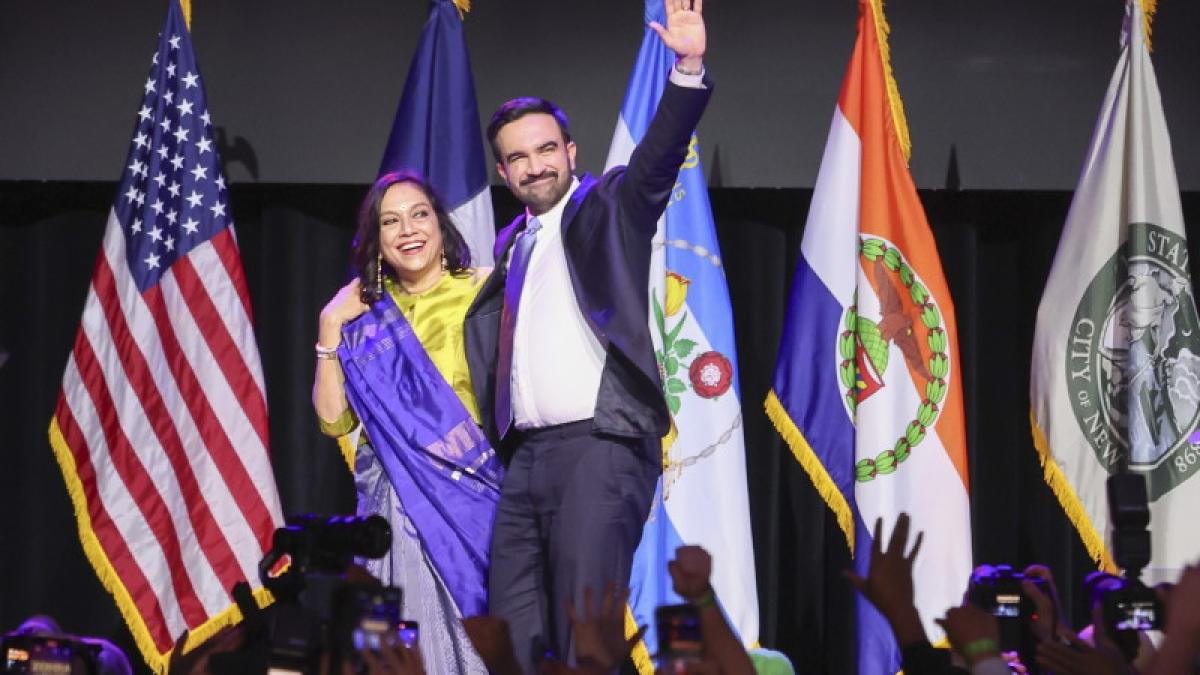 Noul primar al New Yorkului are o mamă celebră. Cine este Mira Nair?