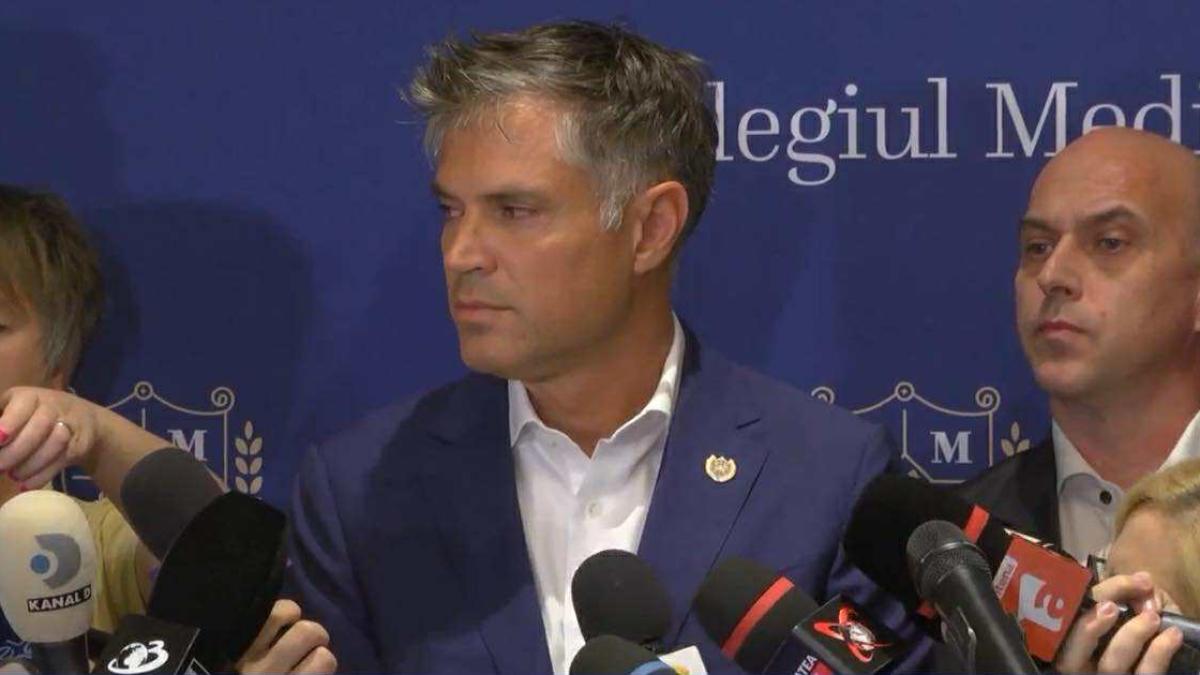 Președintele Consiliului Național al Colegiului Medicilor Stomatologi din  România, dr. Florin Dan Cezar Lăzărescu