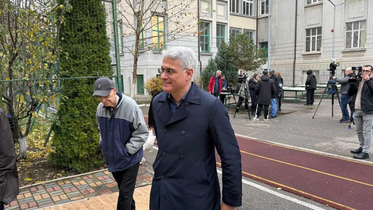 Pîslaru, îngrijorat de prezența scăzută. Le cere bucureștenilor să vină la vot (VIDEO)