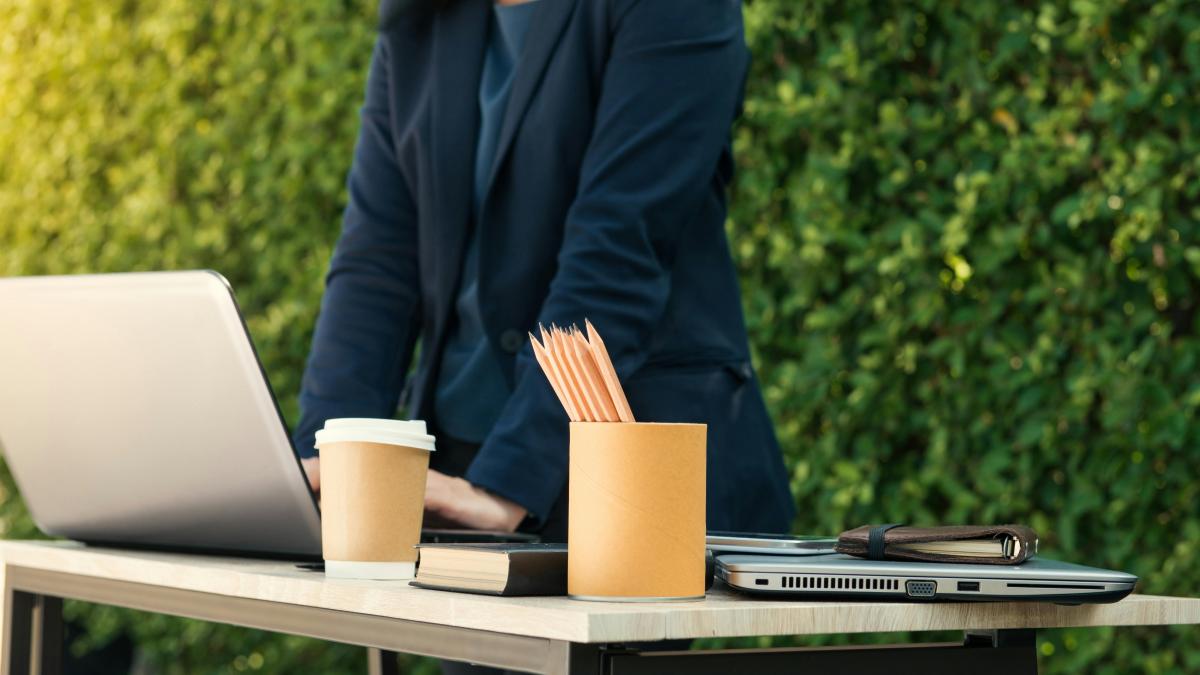 job pexels-tirachard-kumtanom-112571-601171