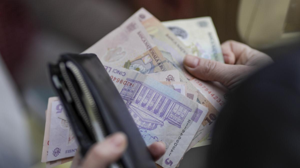 transferul contributiilor catre salariat o capcana a pensiilor cum sunt afectati pensionarii