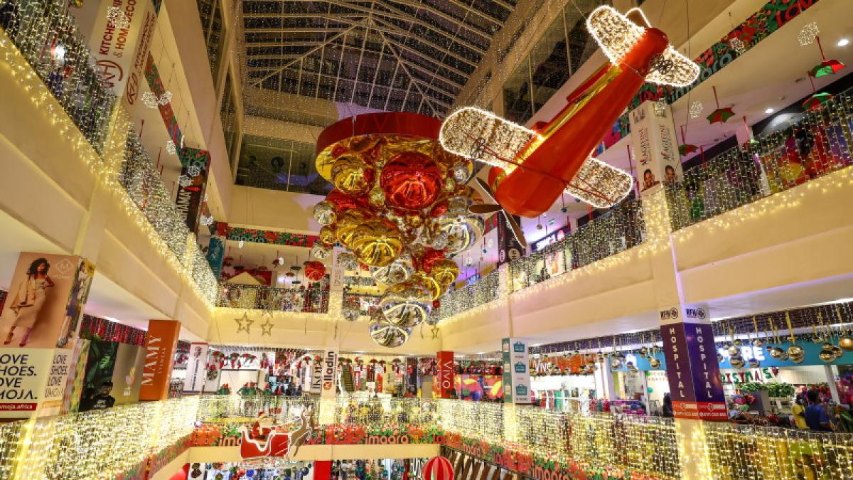 Program de sărbători pentru mall-uri și supermarketuri. Zilele în care sunt deschise