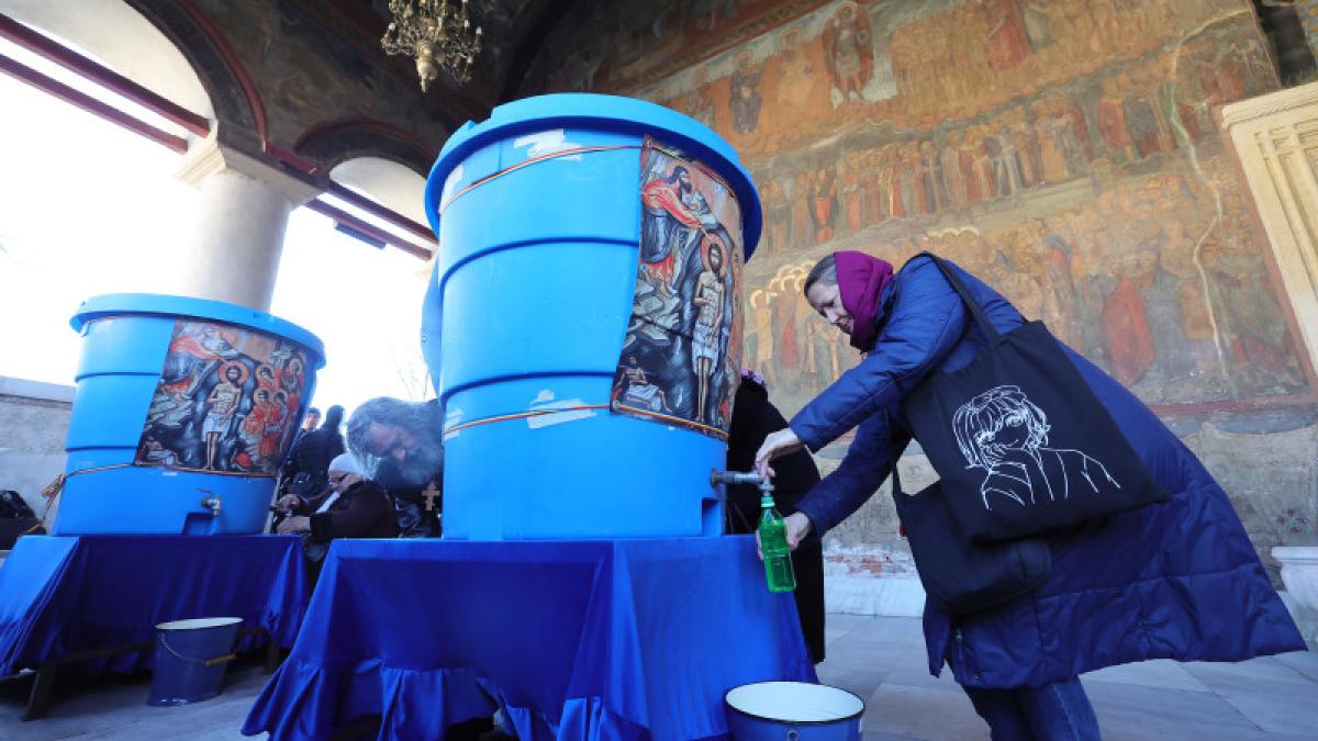 boboteaza apa sfintita