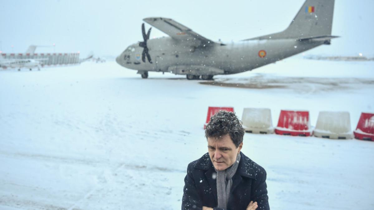 de ce un avion tarom poate zbura pe vreme rea iar spartanul nu cazul nicusor dan blocat in zapada