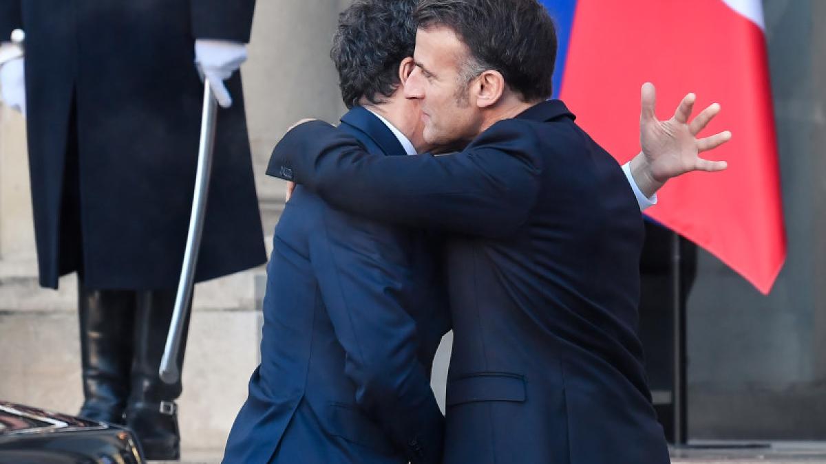 macron si nicusor dan