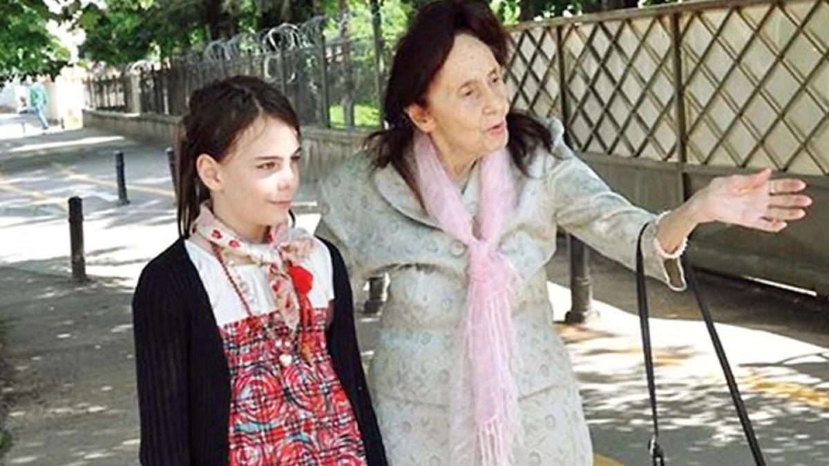 Așa arăta Eliza cu câțiva ani în urmă *captură video
