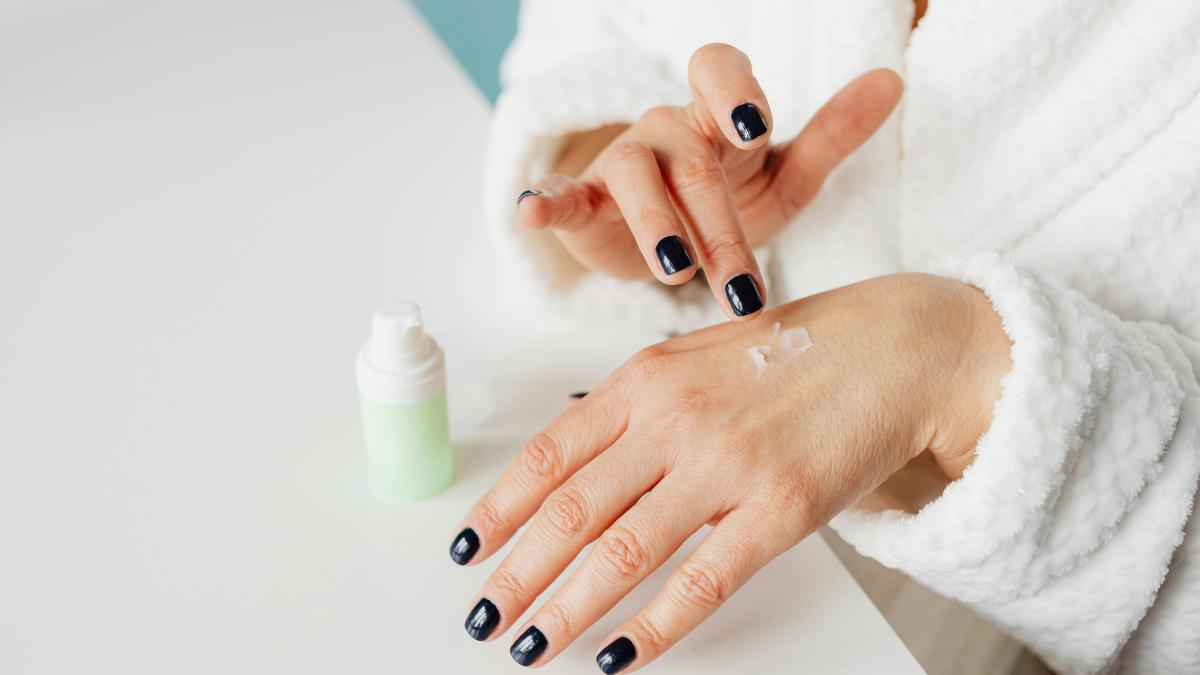 MAINI pexels-karola-g-7321651