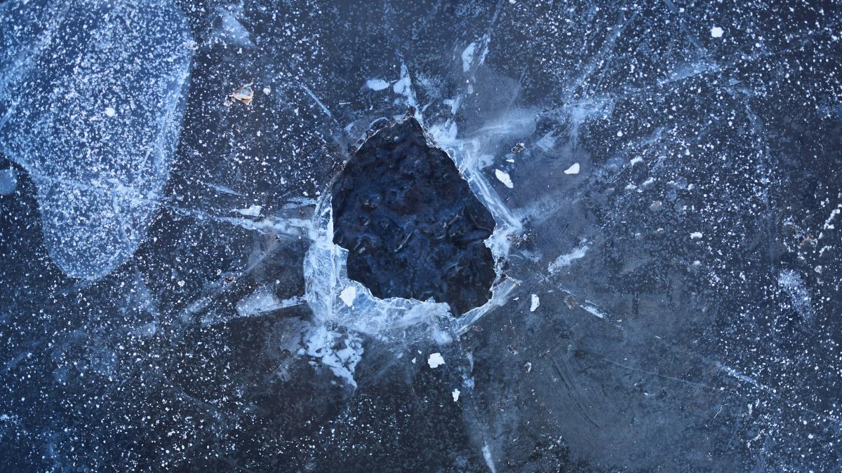 pârâu înghețat