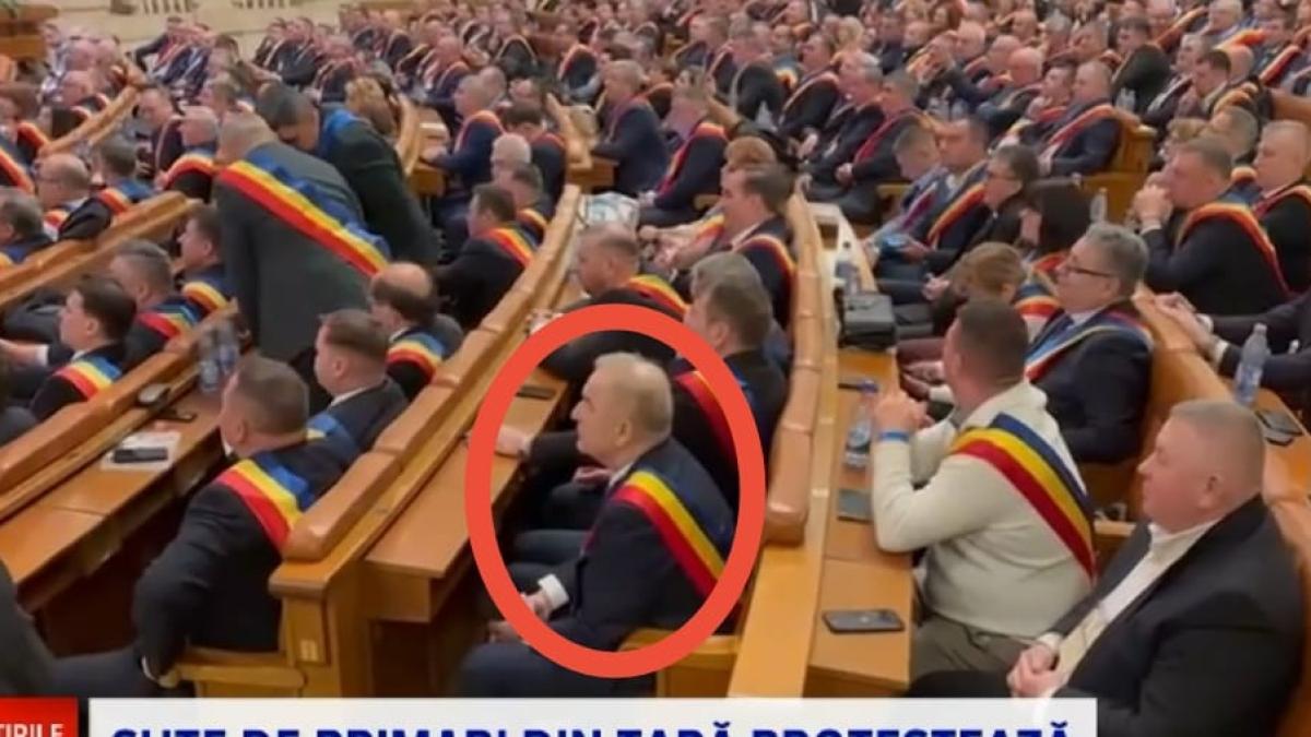 Imagine cu primarul care a purtat un ceas de 30.000 de euro (2)