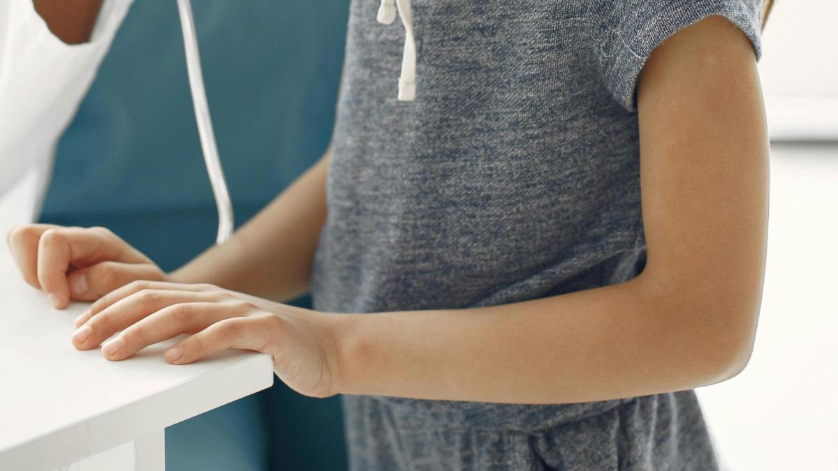 fetita moarta apendicita