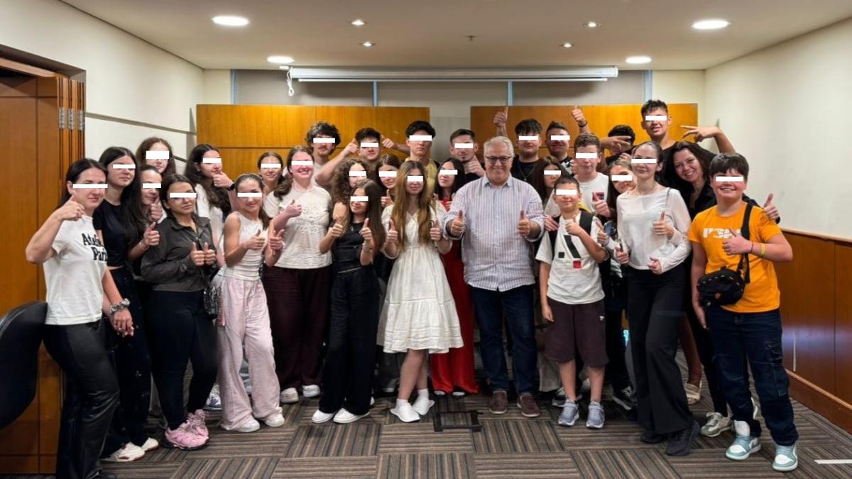 Grupul de 28 de elevi din Focșnai blocat la Dubai