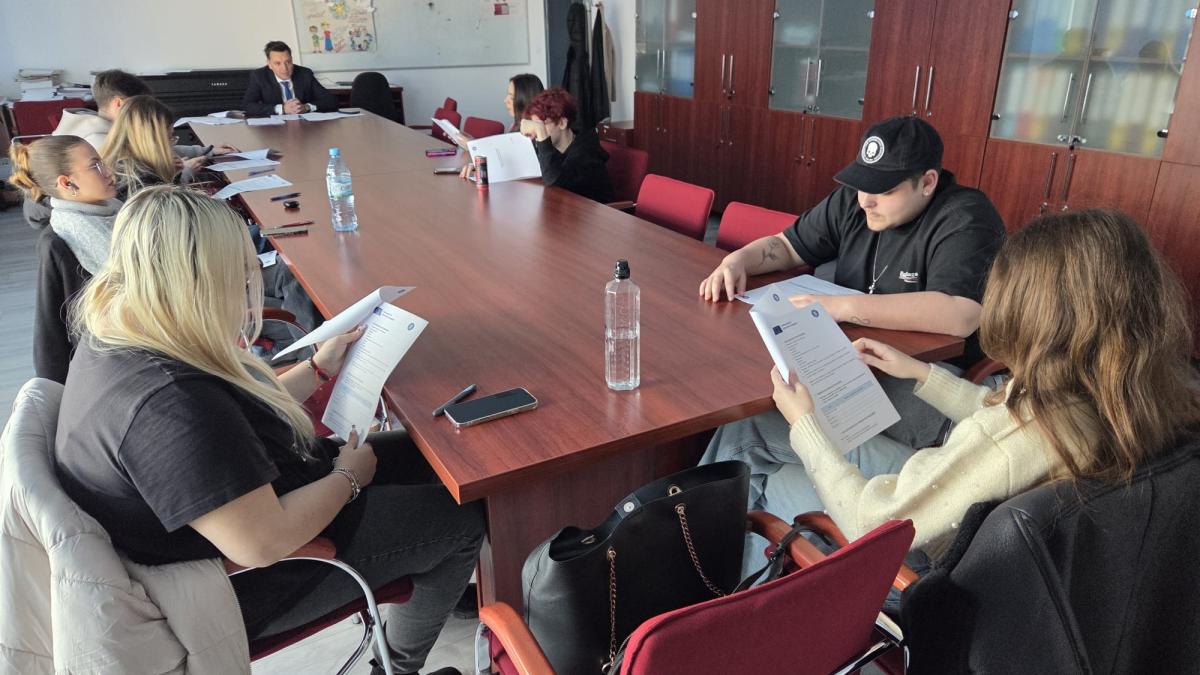 Compas: Studenții Universității Titu Maiorescu, ghidați în construirea unui plan de afaceri