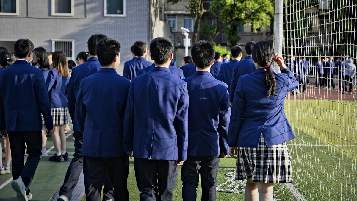 Elevii olimpici de gimnaziu s-ar putea înscrie la liceu fără susținerea evaluării naţionale din 2026-2027