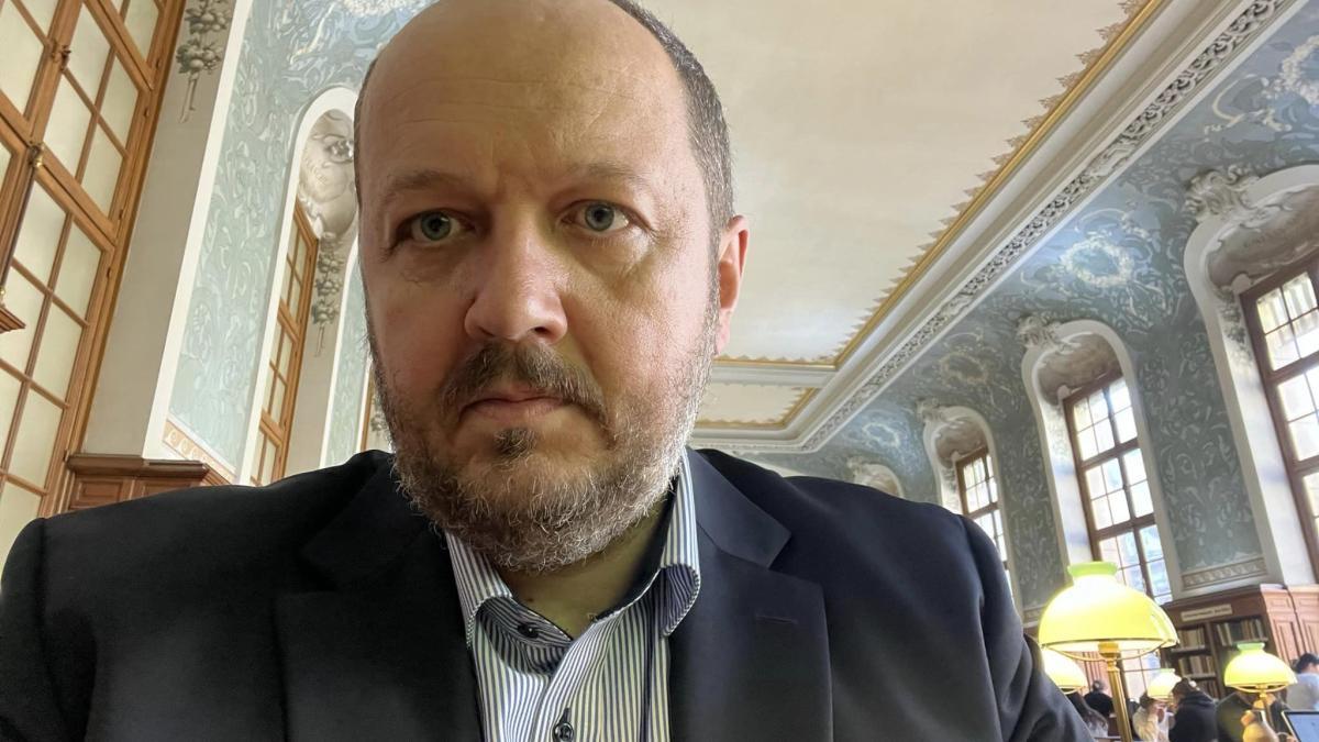 imagine cu Adrian Papahagi