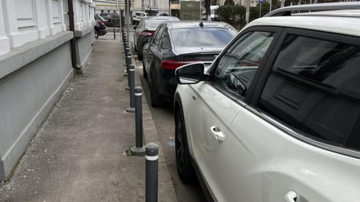 Bucuresti,  Sectorul 2, strada Termopile. 