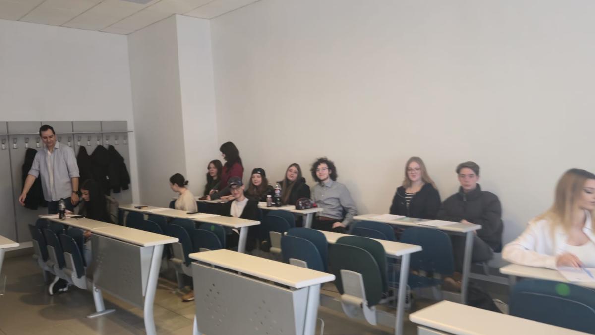 COMPAS: Cum îți înțelegi reacțiile și îți construiești direcția în era informației