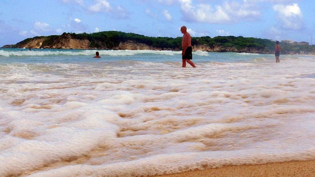 imagine cu oameni aflati in vacanta