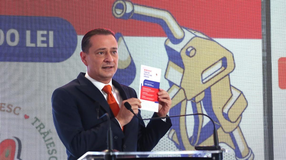 Primarul Daniel Băluță 