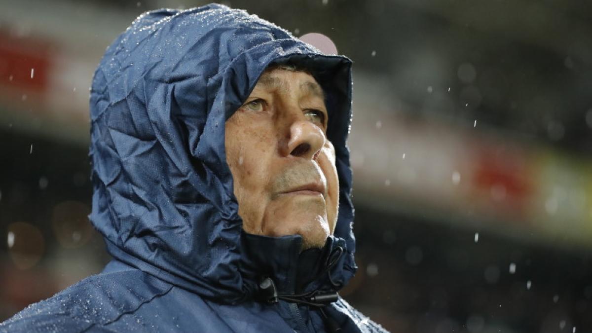 selectionerul echipei nationale a romaniei mircea lucescu