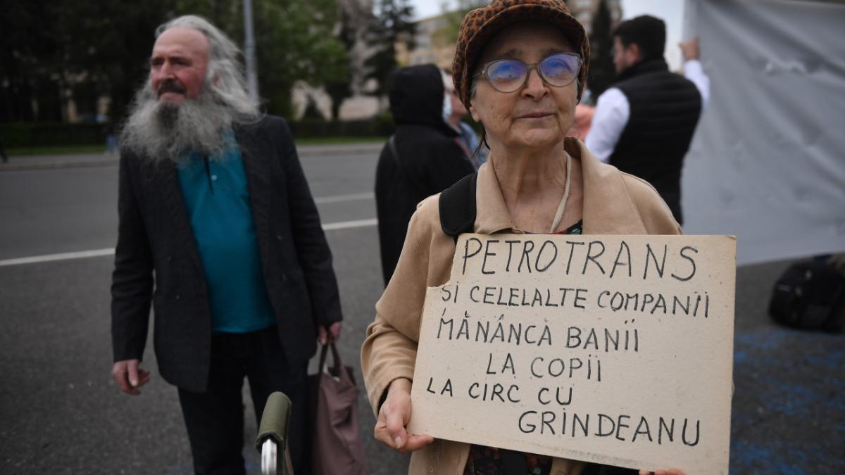 miting pro bolojan piata victoriei