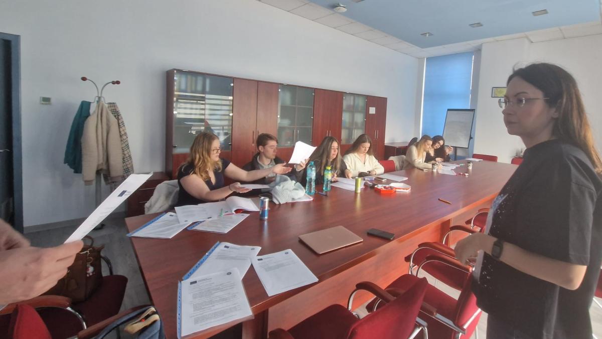 Secretele unui interviu reușit: studenții Titu Maiorescu învață tehnica, etica și impactul în media