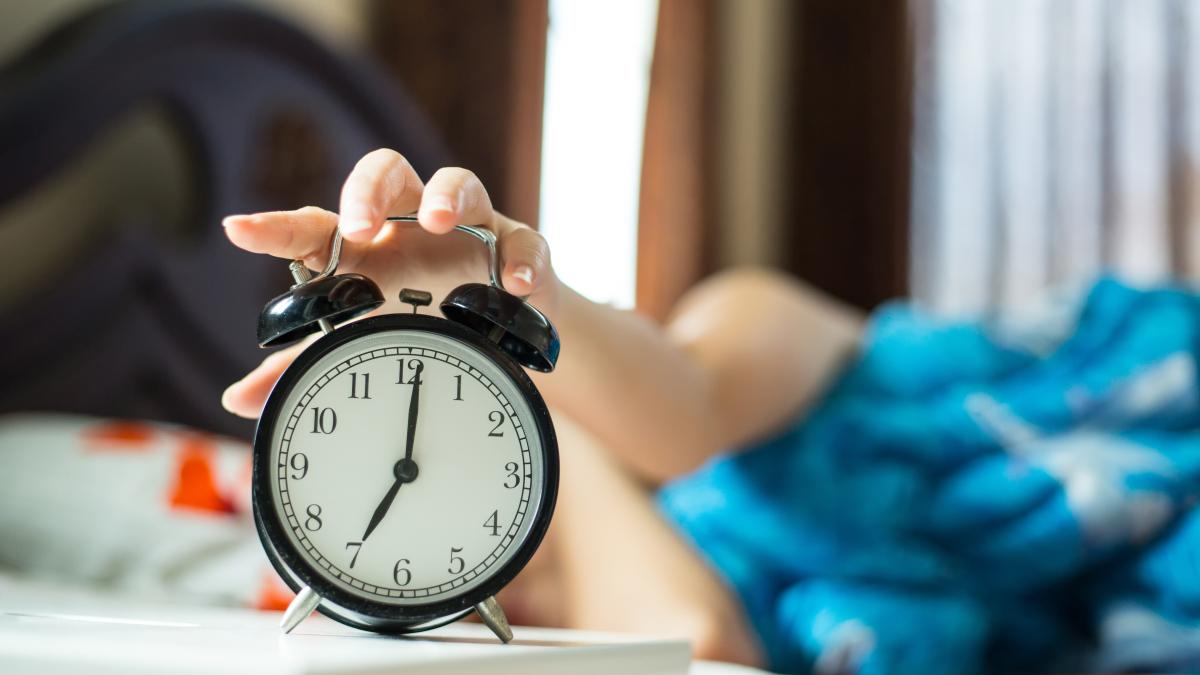 Îți începi ziua cu alarma telefonului Cardiolog, avertisment pentru cei care își pun ceasul să sune foarte devreme
