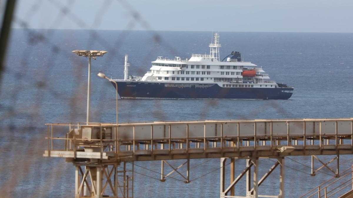 Hantavirus, ultima oră despre focarul de pe vasul de croazieră MV Hondius, live | Nava de croazieră a ajuns deja în Tenerife după ce Guvernul a impus acostarea acesteia, în ciuda opoziției Executivului din Insulele Canare.