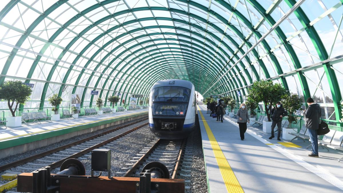 otopeni tren henri coanda cfr