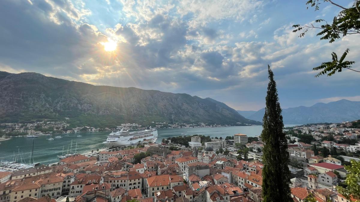 golful kotor muntenegru