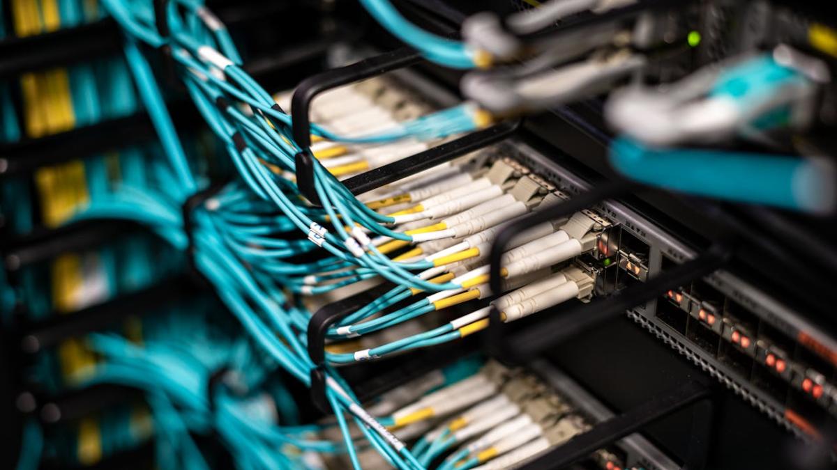 pexels fire cabluri centru de date