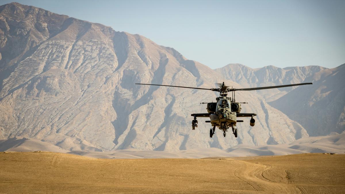 elicopter american apache prabusit in stramtoarea ormuz anuntul presedintelui donald trump