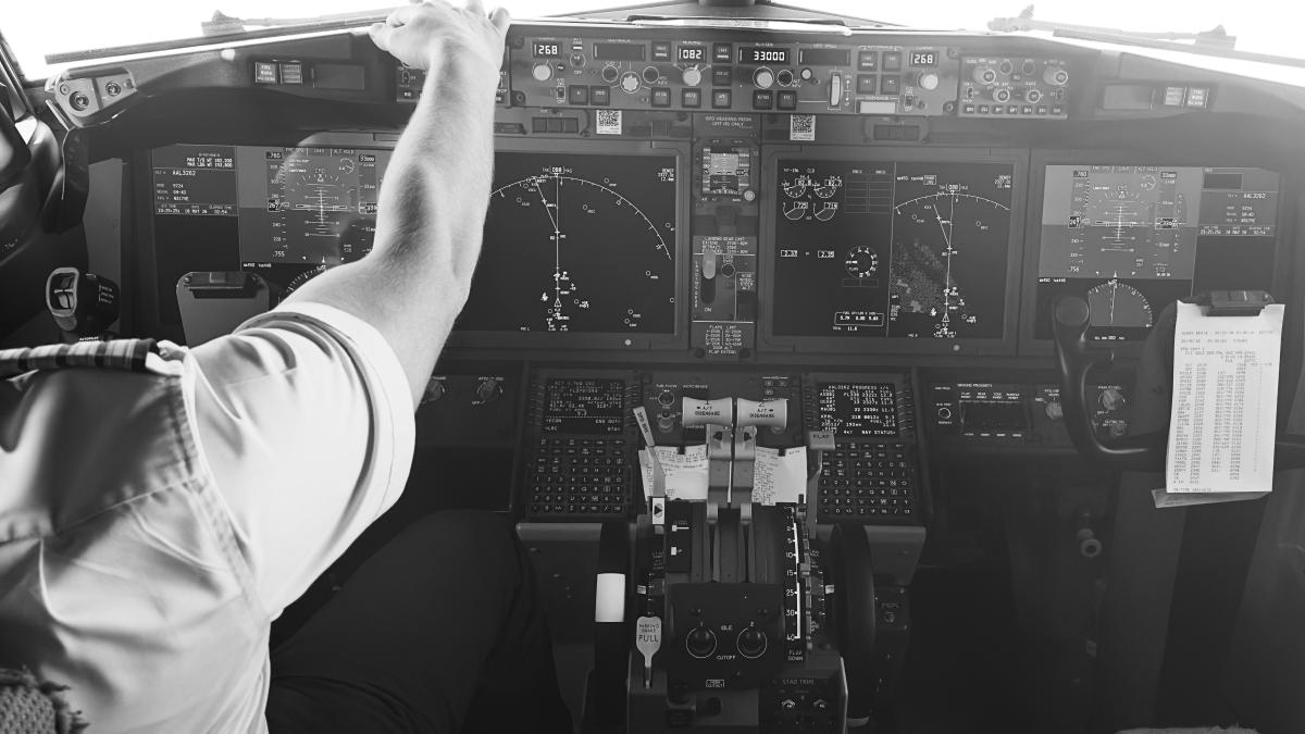zbor pilot avion
