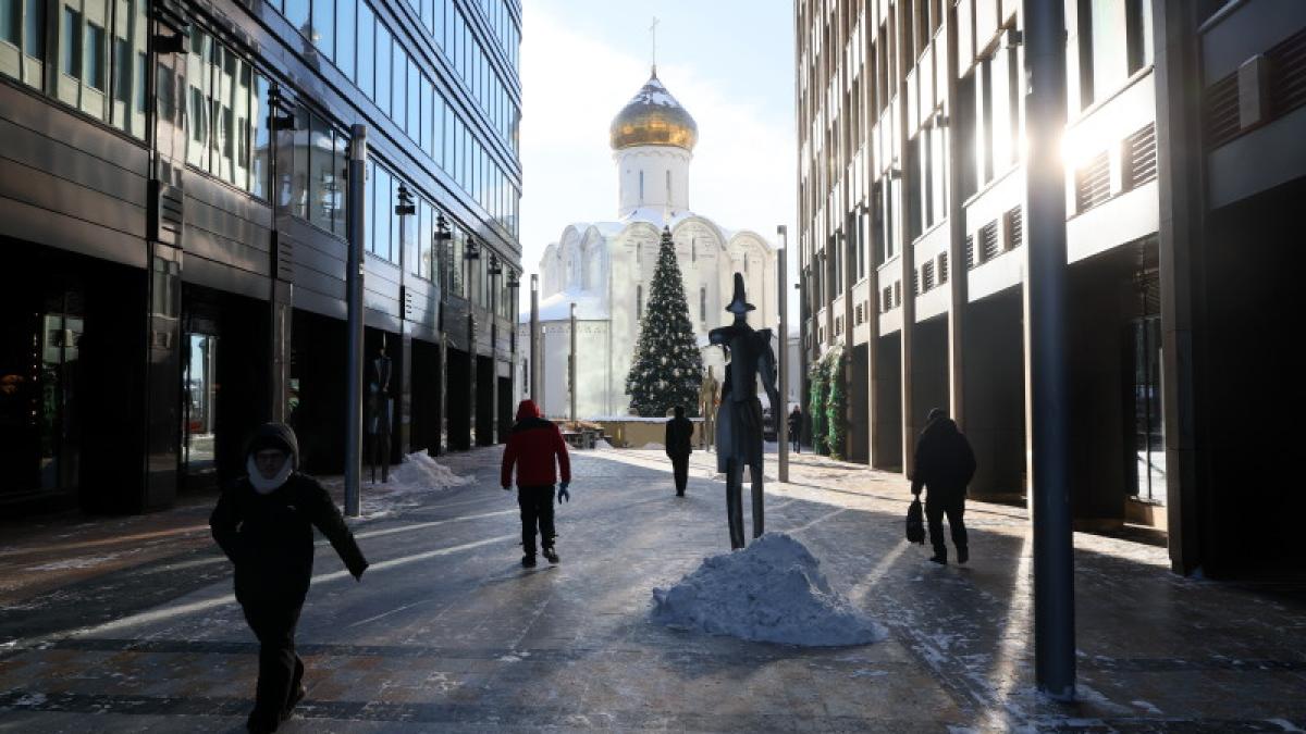 atac in moscova o masina sub care a fost plasata o bomba a explodat ar fi fost ucis un responsabil din ministerul rus al apararii