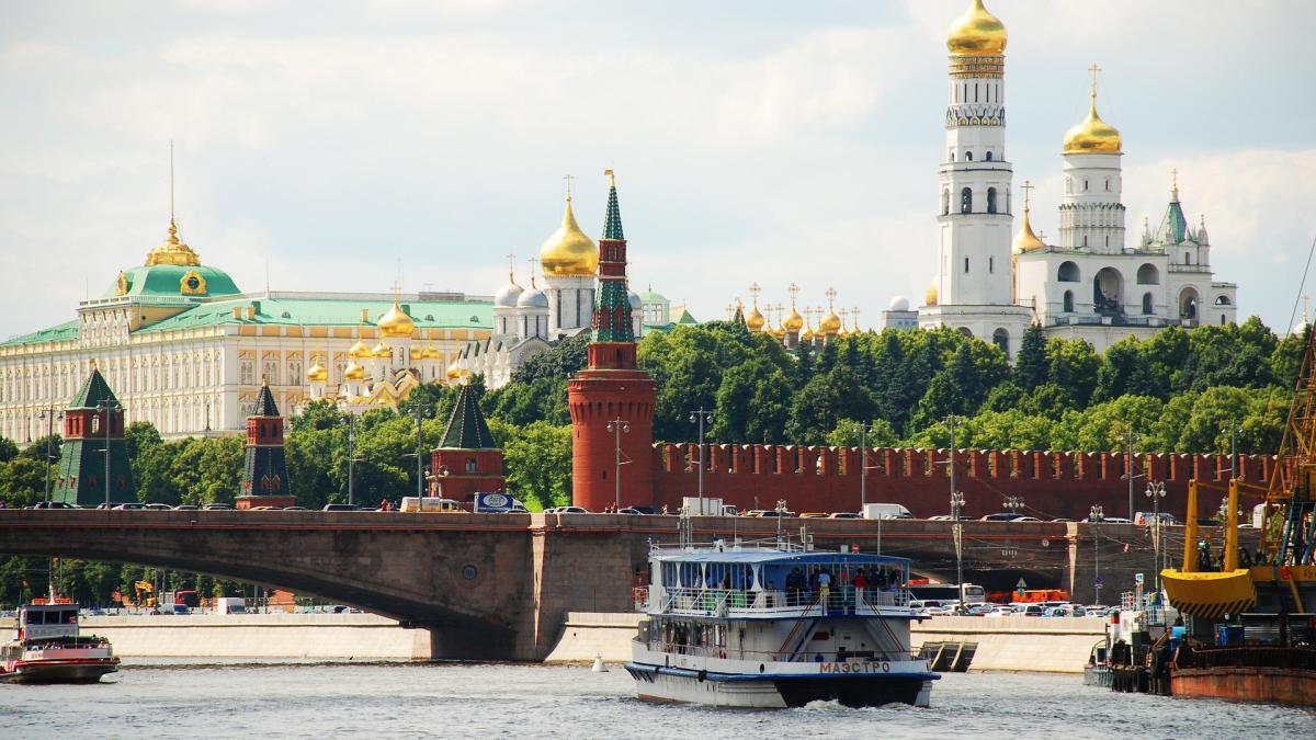 atacuri cu masini capcana in moscova anchetatorii rusi au facut primele arestari