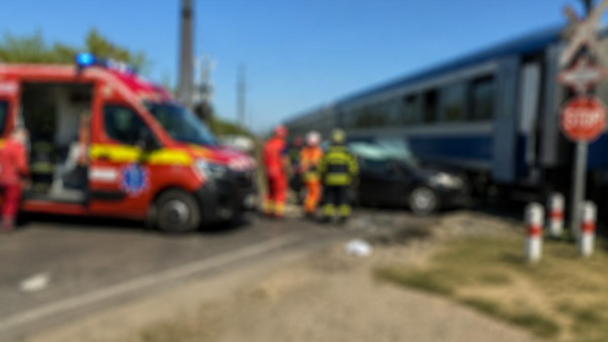 Tragedie la o trecere de cale ferată. Două femei au murit, iar doi copii de 5 și 7 ani au fost răniți