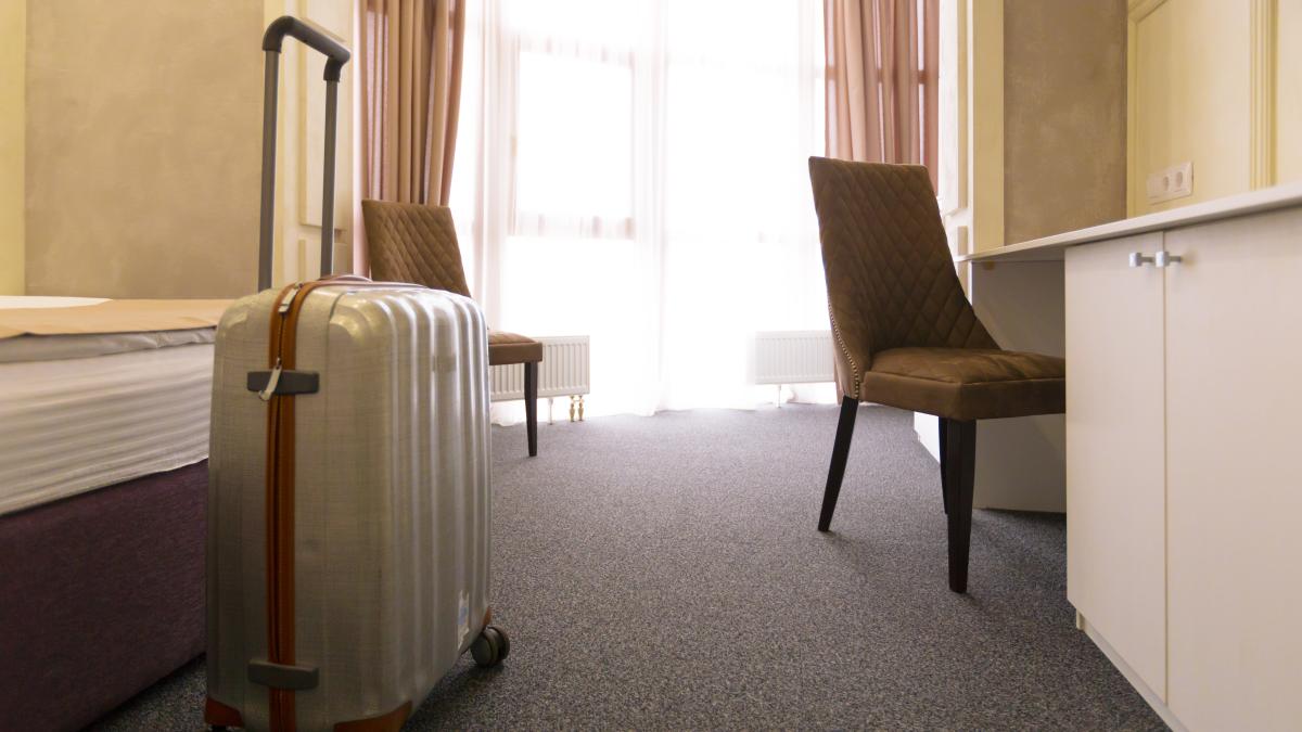 Ce îi deranjează cel mai mult pe hotelierii din România Camere murdare, turiști în plus și obiecte care dispar