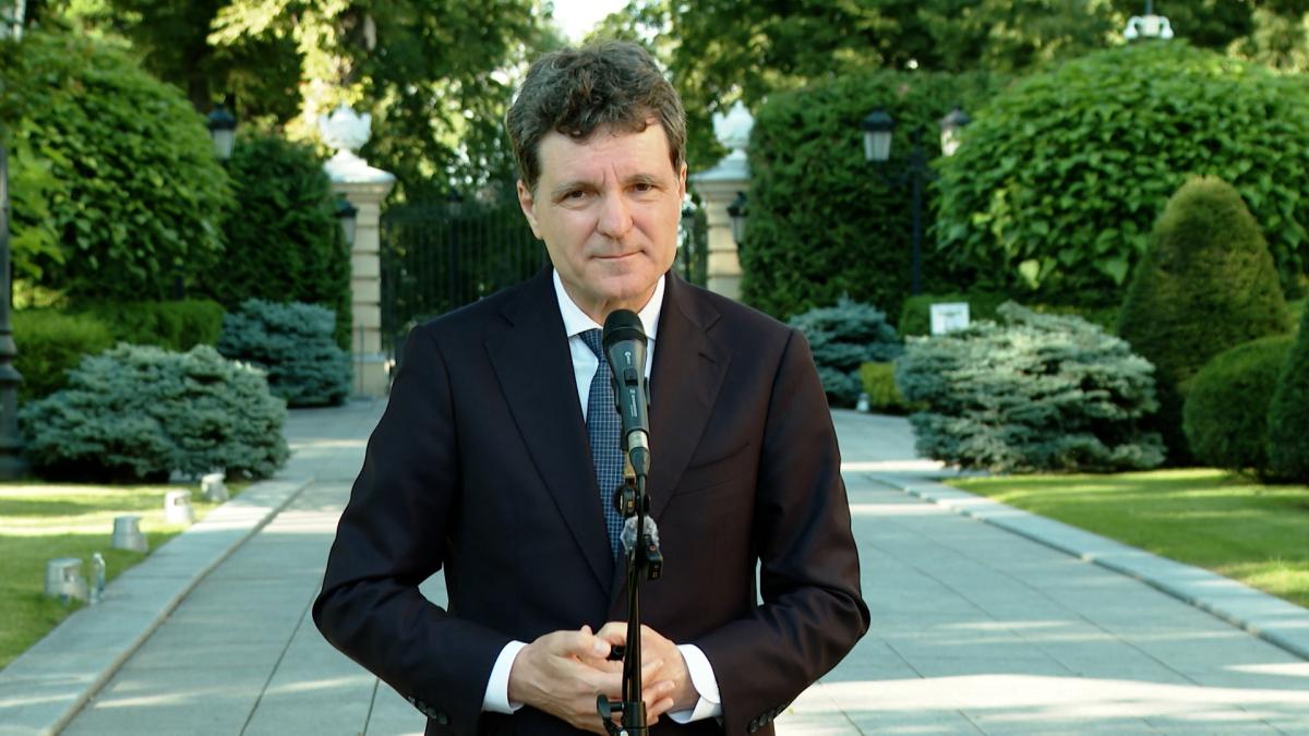 15 Iulie 2026 - Declarații de presă susținute după participarea la Summitul Ucraina - Europa de Sud-Est.00_17_22_03.Still001
