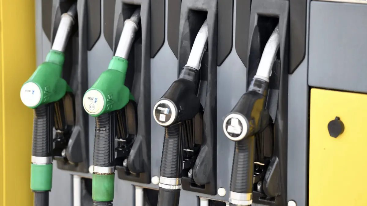 carburanti benzina motorina pompa