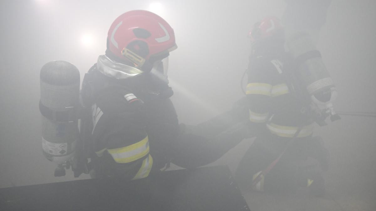 pompieri incendiu