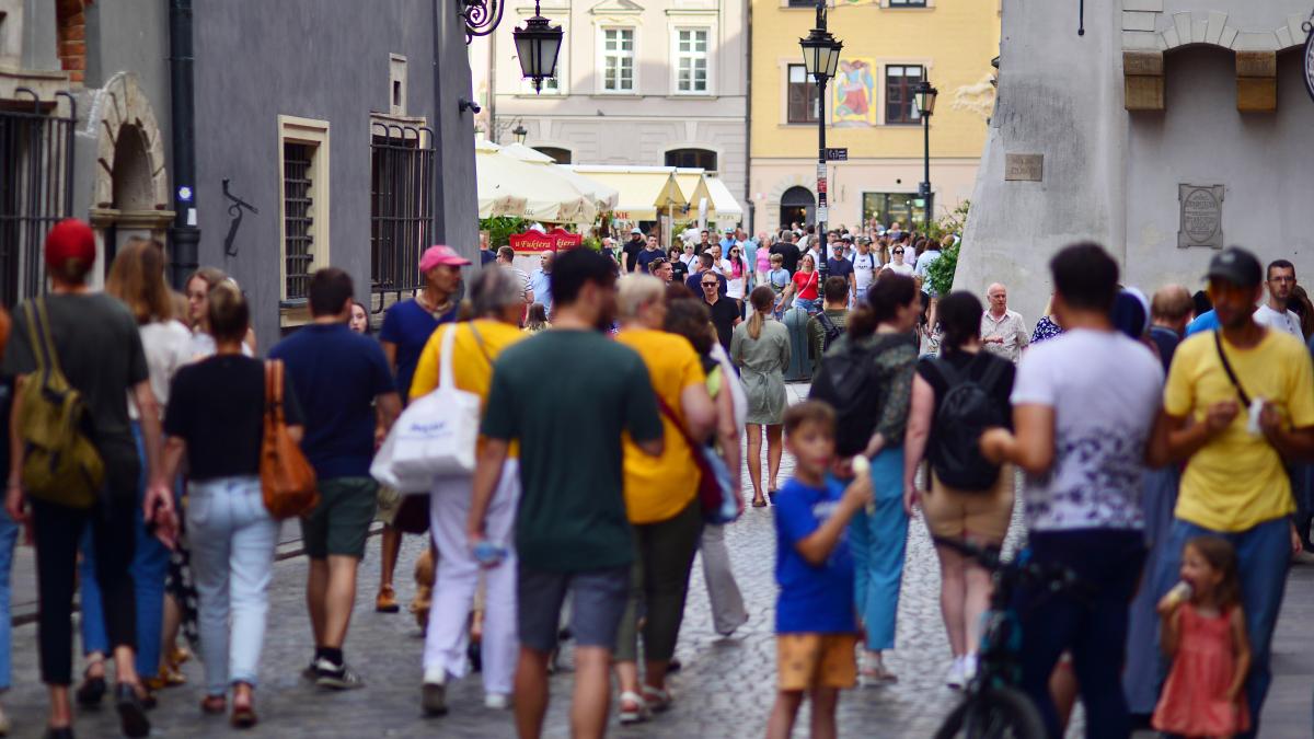 Schimbarea de paradigmă în diaspora Cum trece comunitatea românească din Italia de la „complexul de inferioritate” la recunoaștere oficială și influență civică  video