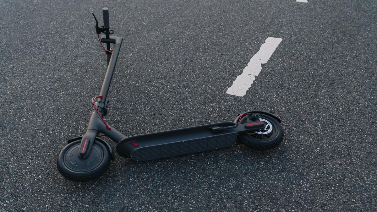 Petiție după accidentul mortal din Bihor. Se cere un plan urgent pentru trotinetele electrice