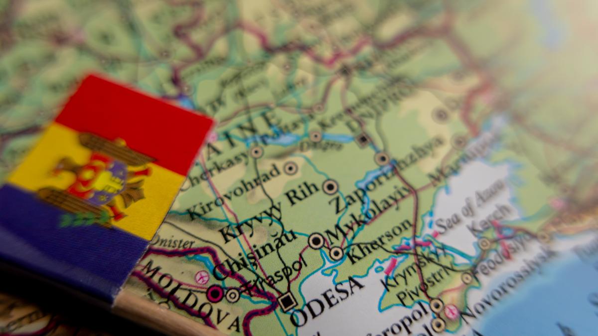 republica moldova harta steag