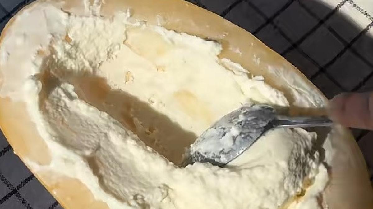 Noul desert viral de pe TikTok. Se face din pepene și devine cremos ca înghețata  video