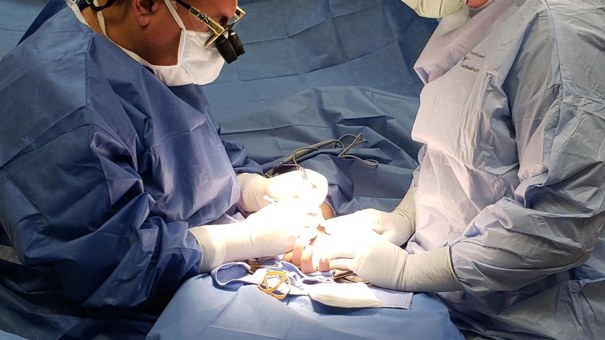 doctori operatie spital