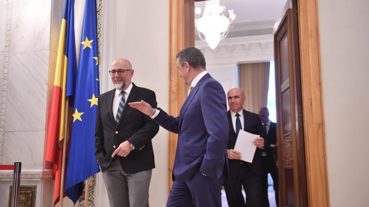 imagine cu kelemen hunor sorin grindeanu ilie bolojan guvern