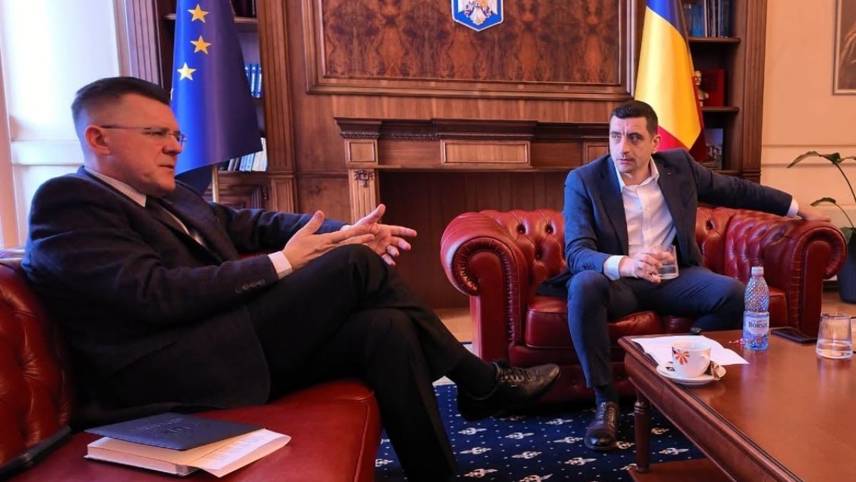 imagine cu Dan Dungaciu și George Simion
